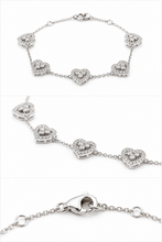 Carregar imagem no visualizador da galeria, Pulseira em prata 925 com banho de ródio corações vazados em Moissanite 1,42cts
