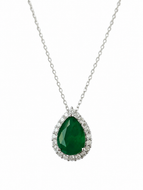 Colar em prata 925 com banho de ródio , gota em zircônia esmeralda fusion e Moissanite em volta