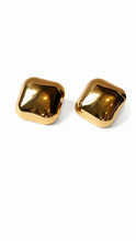 Carregar imagem no visualizador da galeria, Brinco quadrado banhado a ouro 18k
