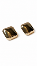 Carregar imagem no visualizador da galeria, Brinco quadrado banhado a ouro 18k
