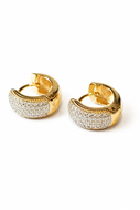Argola em prata 925 com banho de ouro 18k pavê em Moissanite 0,69cts
