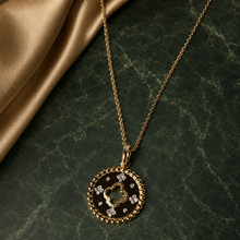 Carregar imagem no visualizador da galeria, Colar em prata 925 com banho de ouro 18k com pingente em trevo com Zirconias
