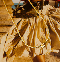 Carregar imagem no visualizador da galeria, Colar banho de ouro 18k canutilho e coração
