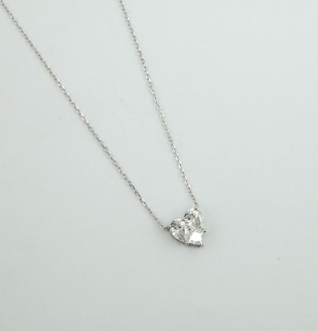 Colar em prata 925 banhado a ródio coração em Moissanite