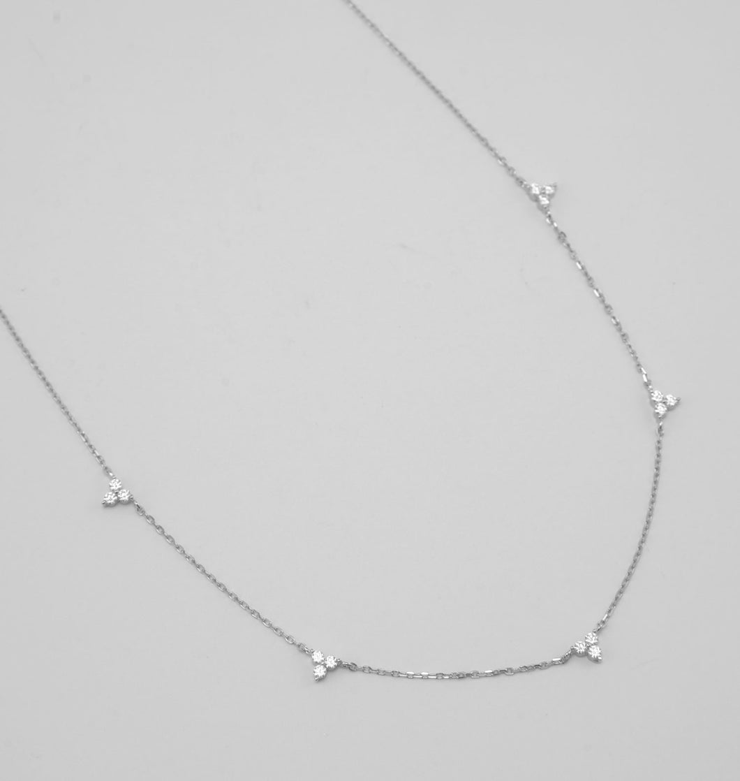 Colar em prata 925 banho de ródio cachinho de uva em Moissanite