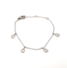 Carregar imagem no visualizador da galeria, Pulseira em prata 925 com banho de ródio 4 gotas Zirconias cravação inglesa
