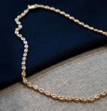 Carregar imagem no visualizador da galeria, Colar riviera em prata 925 com banho de ouro 18k gotas cravação inglesa
