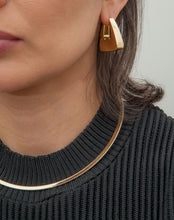 Carregar imagem no visualizador da galeria, Chocker banhada a ouro 18k duro
