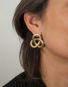 Brinco banhado a ouro 18k entrelaçado
