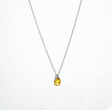 Carregar imagem no visualizador da galeria, Colar em prata com banho de rodio, zirconia yellow Fancy
