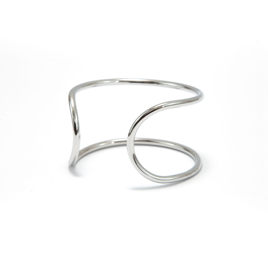 Bracelete aberto curva banhado a rodio